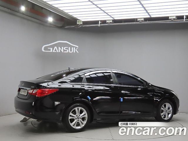 Hyundai Sonata 2011 — photo 4