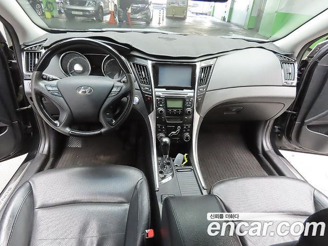 Hyundai Sonata 2011 — photo 7