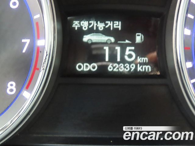 Hyundai Sonata 2011 — photo 8