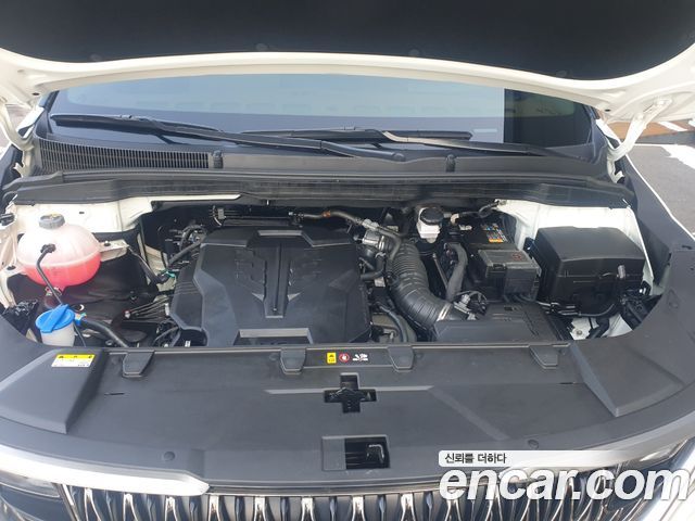 Kia Canival 2023 — photo 6