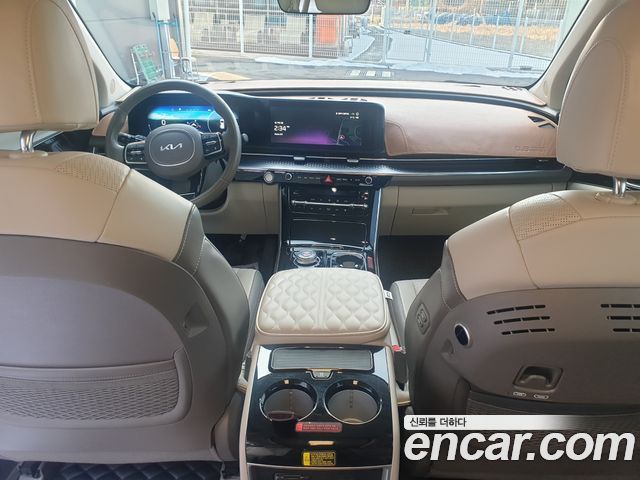 Kia Canival 2023 — photo 14