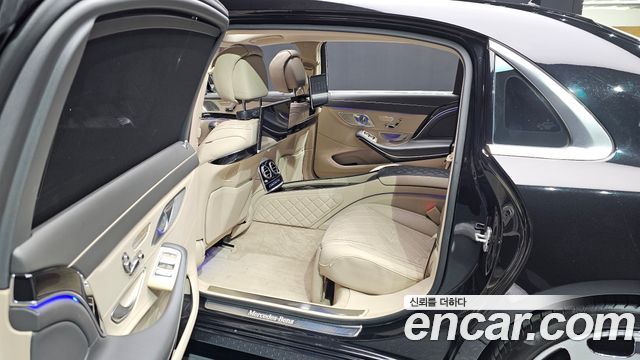 Mercedes-Benz S-Class 2016 — photo 12