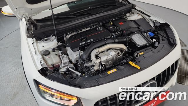 Mercedes-Benz GLB-Class 2025 — photo 6