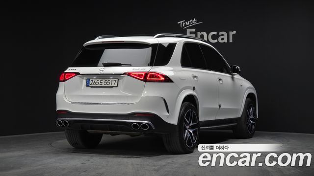Mercedes-Benz GLE-Class 2022 — photo 2