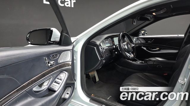 Mercedes-Benz S-Class 2017 — photo 11