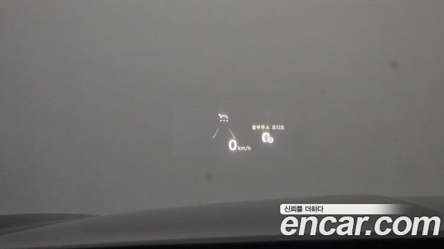 Genesis G90 2019 — photo 17