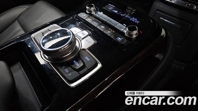 Genesis G90 2019 — photo 18