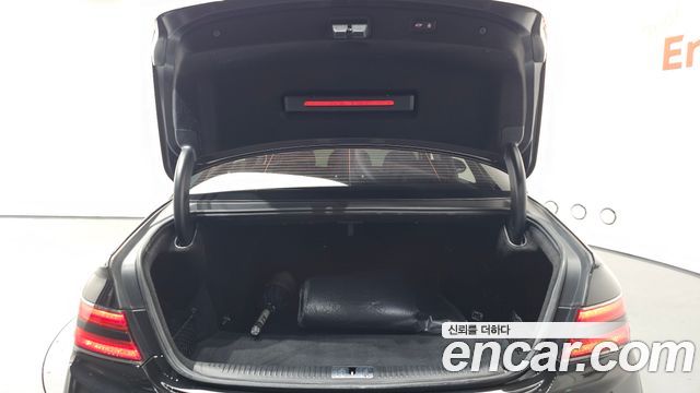 Genesis G90 2019 — photo 20