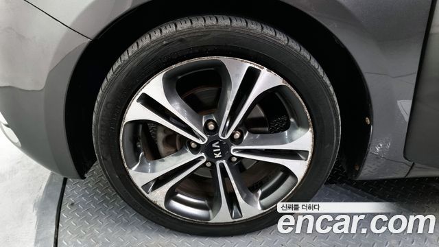 Kia K3 2013 — photo 5