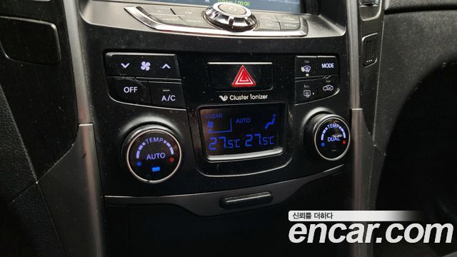 Hyundai Sonata 2013 — photo 18