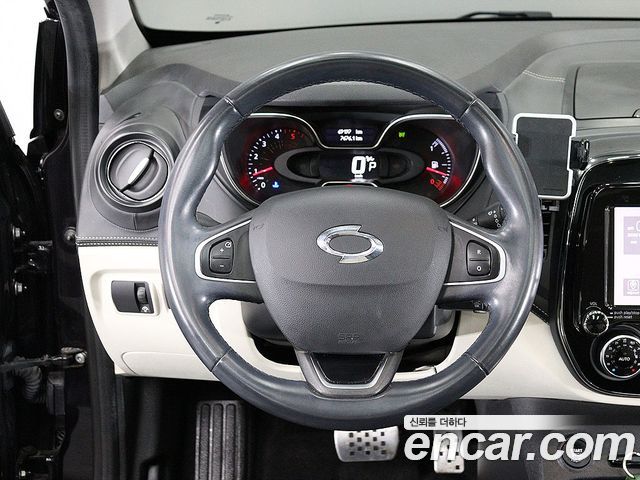 Renault Korea QM3 2019 — photo 12