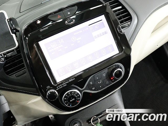 Renault Korea QM3 2019 — photo 13