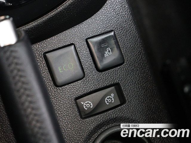 Renault Korea QM3 2019 — photo 16