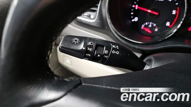 Kia Canival 2018 — photo 17