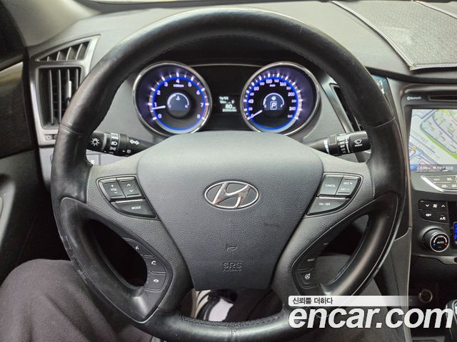 Hyundai Sonata 2013 — photo 12