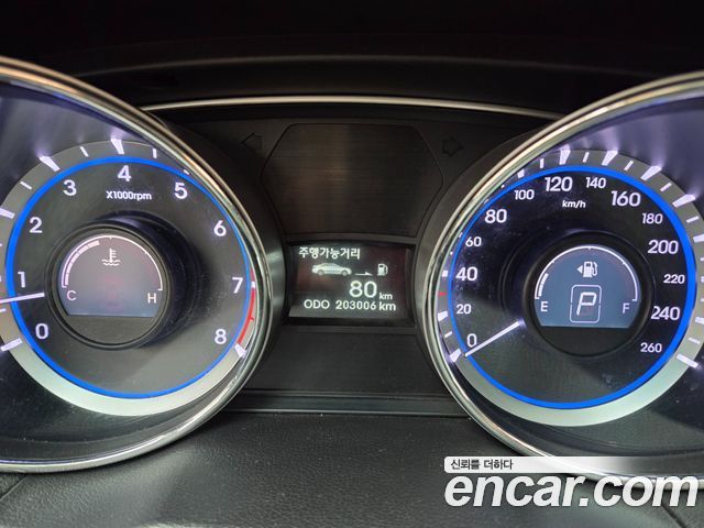 Hyundai Sonata 2013 — photo 13