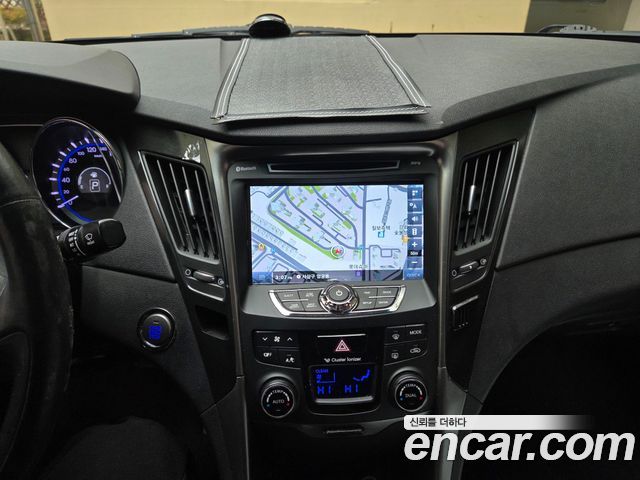 Hyundai Sonata 2013 — photo 14