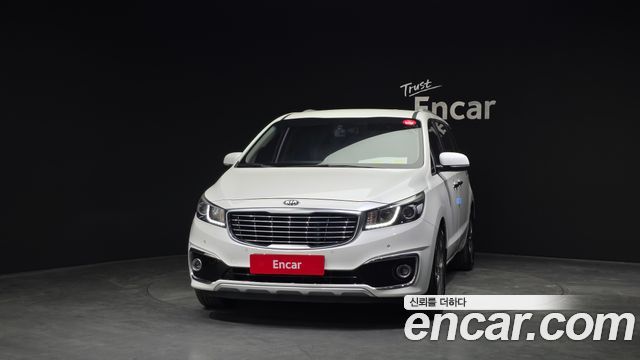 Kia Canival 2015 — photo 3