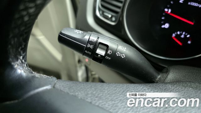 Kia Canival 2015 — photo 16