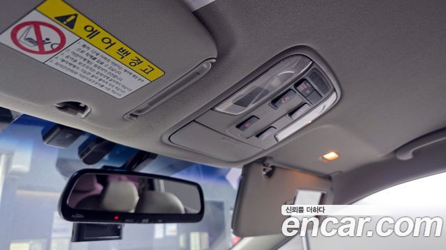 Kia Canival 2015 — photo 19