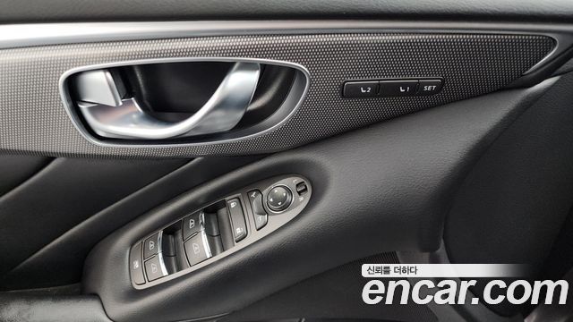 Infiniti Q50 2015 — photo 16