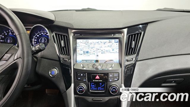 Hyundai Sonata 2013 — photo 15