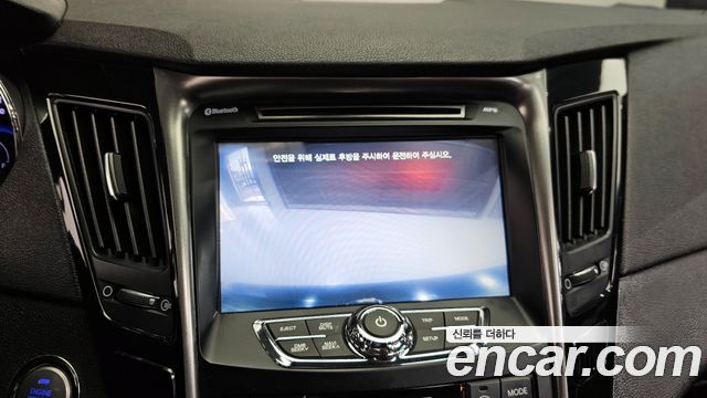Hyundai Sonata 2013 — photo 16