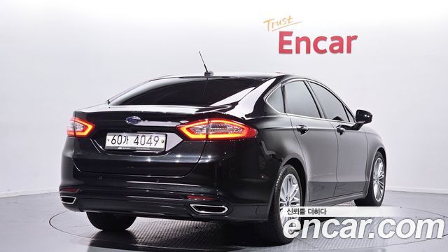 Ford Fusion 2013 — photo 2