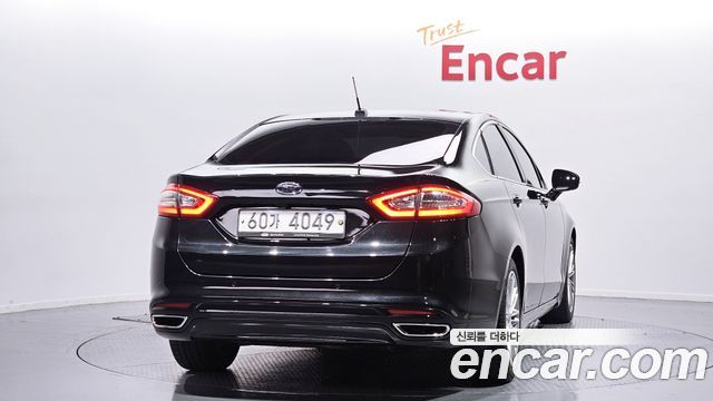 Ford Fusion 2013 — photo 4