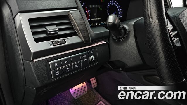 KG Mobility Rexton 2019 — photo 16