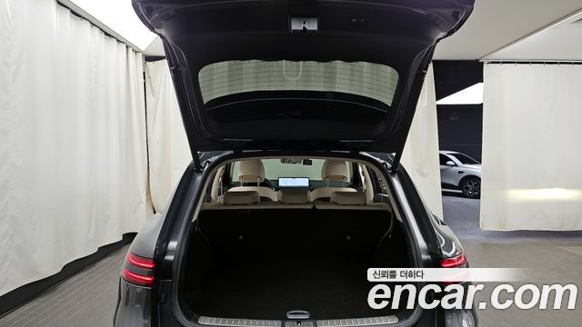 Genesis GV70 2022 — photo 20