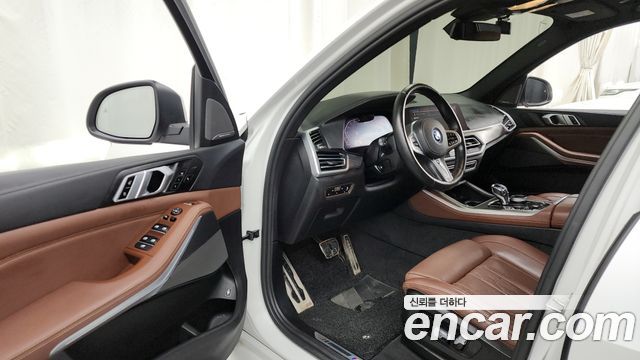 BMW X5 2022 — photo 10