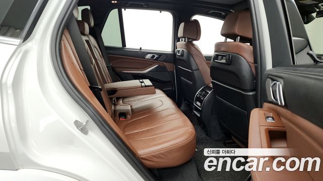 BMW X5 2022 — photo 12