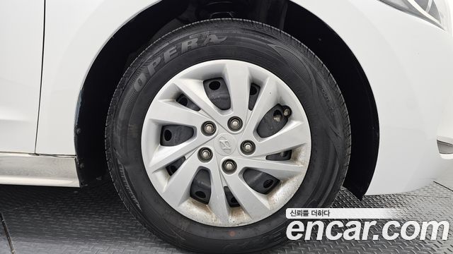 Hyundai AVANTE 2016 — photo 5