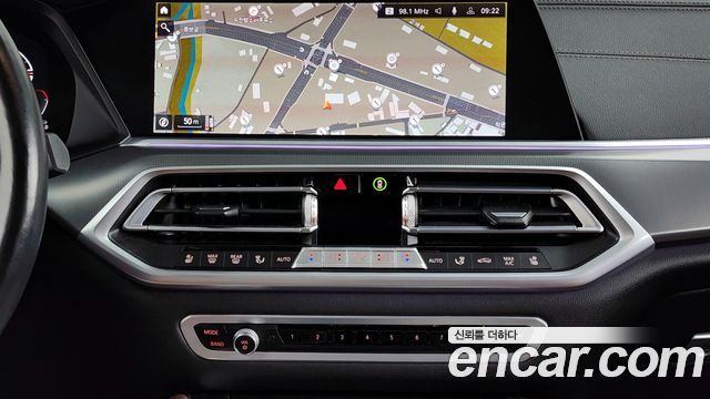 BMW X6 2021 — photo 14
