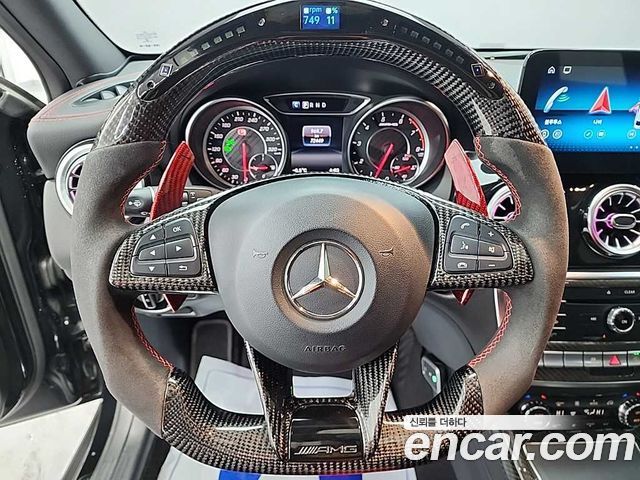 Mercedes-Benz GLA-Class 2018 — photo 9