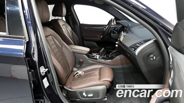 BMW X4 2021 — photo 11
