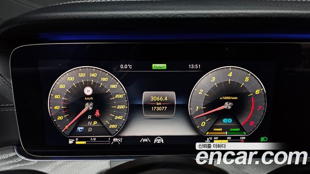 Mercedes-Benz CLS-Class 2020 — photo 8