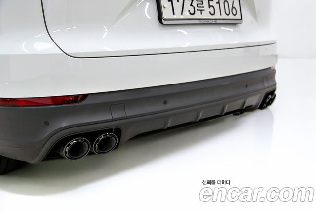 Porsche Cayenne 2020 — photo 9