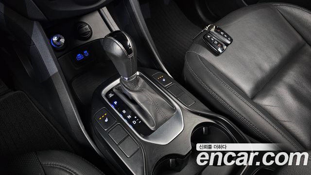 Hyundai Santafe 2016 — photo 9
