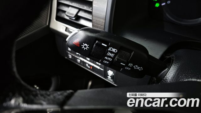 KG Mobility Rexton 2018 — photo 17