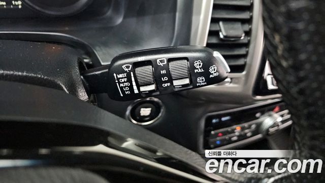 KG Mobility Rexton 2018 — photo 18