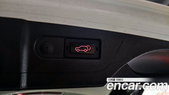 KG Mobility Rexton 2018 — photo 20