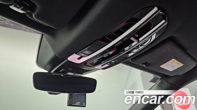 Porsche Cayenne 2023 — photo 18