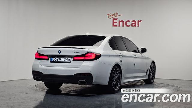 BMW 5-Series 2021 — photo 2