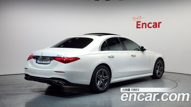 Mercedes-Benz S-Class 2022 — photo 2