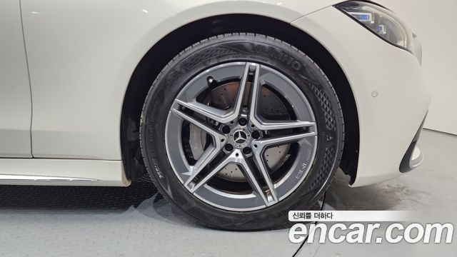 Mercedes-Benz S-Class 2022 — photo 5