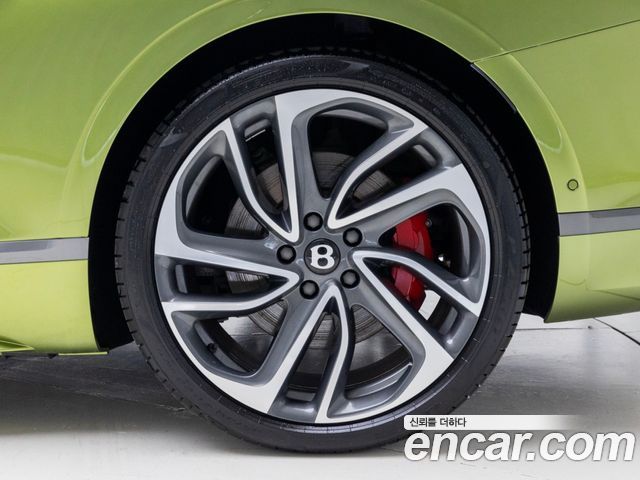 Bentley Continental 2025 — photo 5