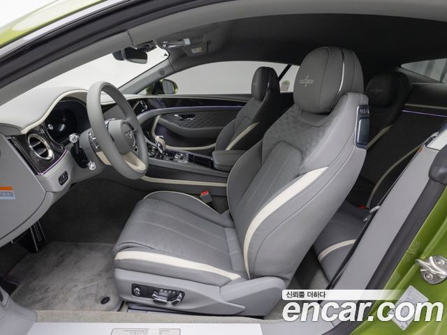 Bentley Continental 2025 — photo 10