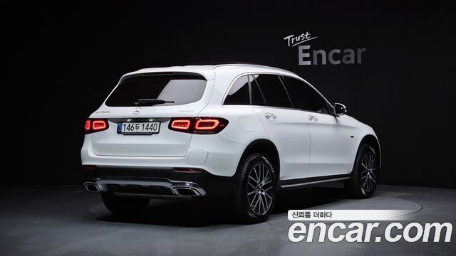 Mercedes-Benz GLC-Class 2021 — photo 2